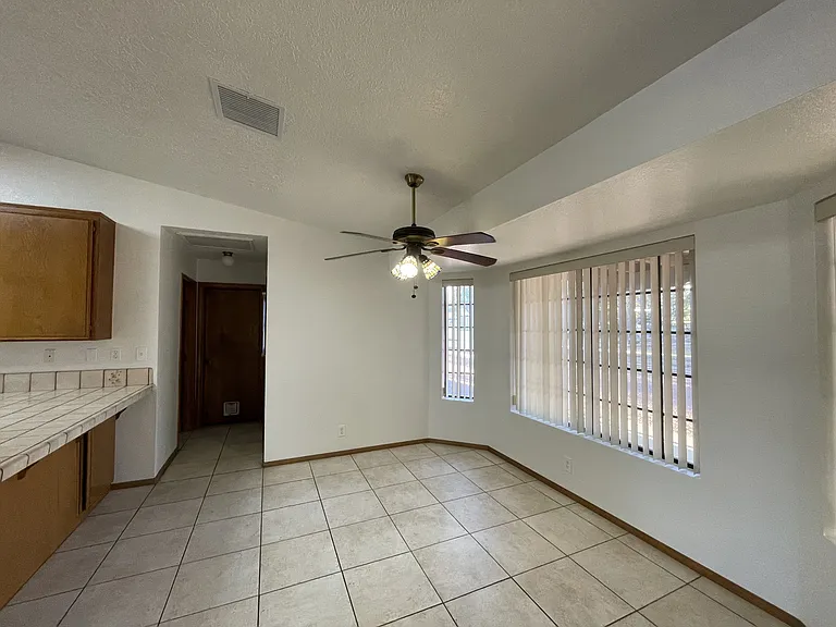 14625 Live Oak St — Photo 3