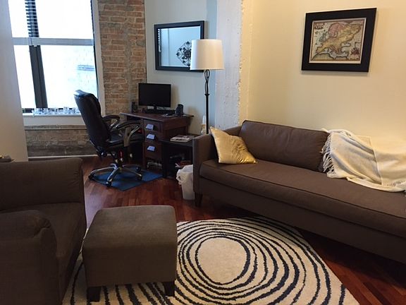 2nd image of 4015 N Milwaukee Ave Unit 507