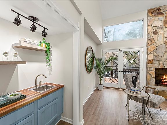3rd image of 8932 Saint Croix Ln