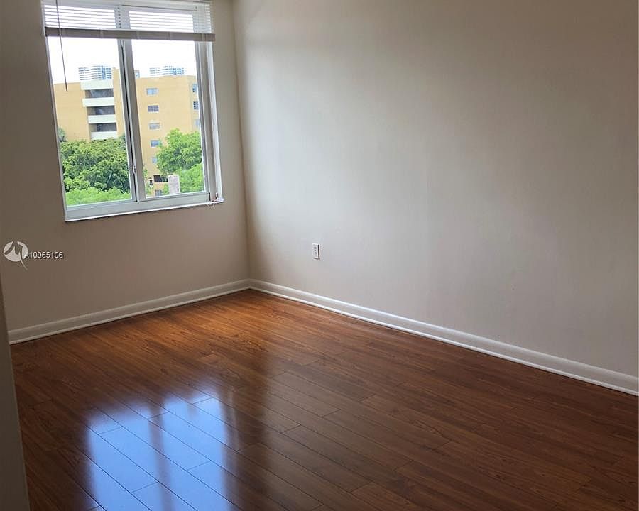 1st image of 250 180th Dr APT 511