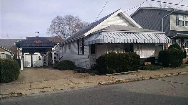 2nd image of 1013 9th Ave