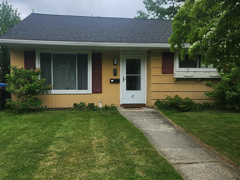 47 Keeler Dr — Photo 1
