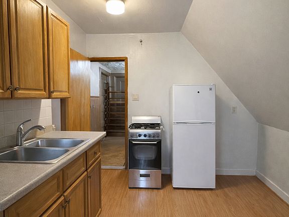 4th image of 2337 84th St Floor 3