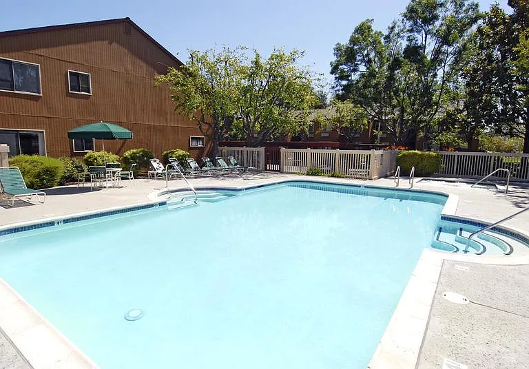 Macara Gardens Apartments — Photo 5