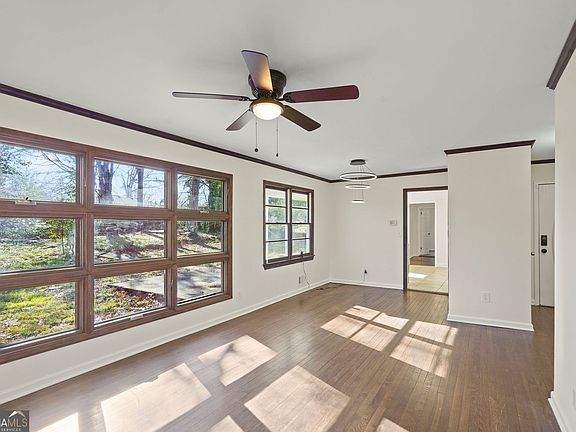 5th image of 1321 Snapfinger Rd