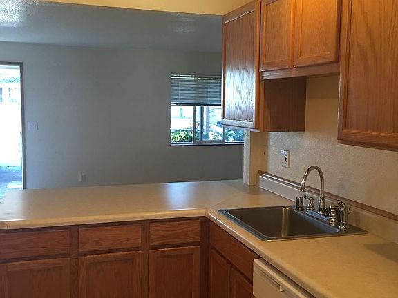 2nd image of 220 4th Ave NW APT B