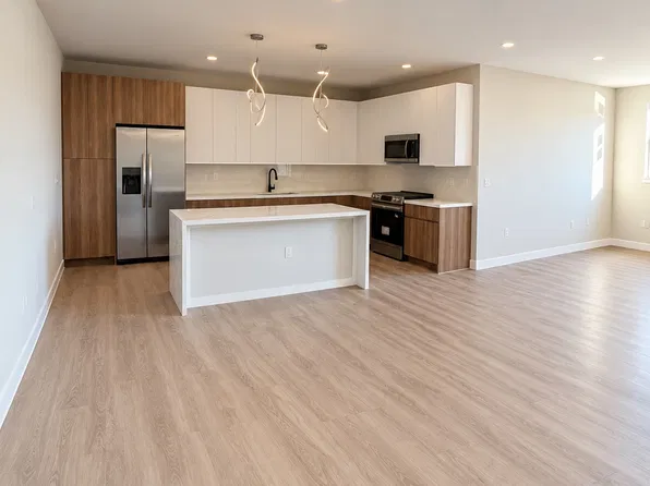 820-822 Summer Ave #201, Newark, NJ 07104
