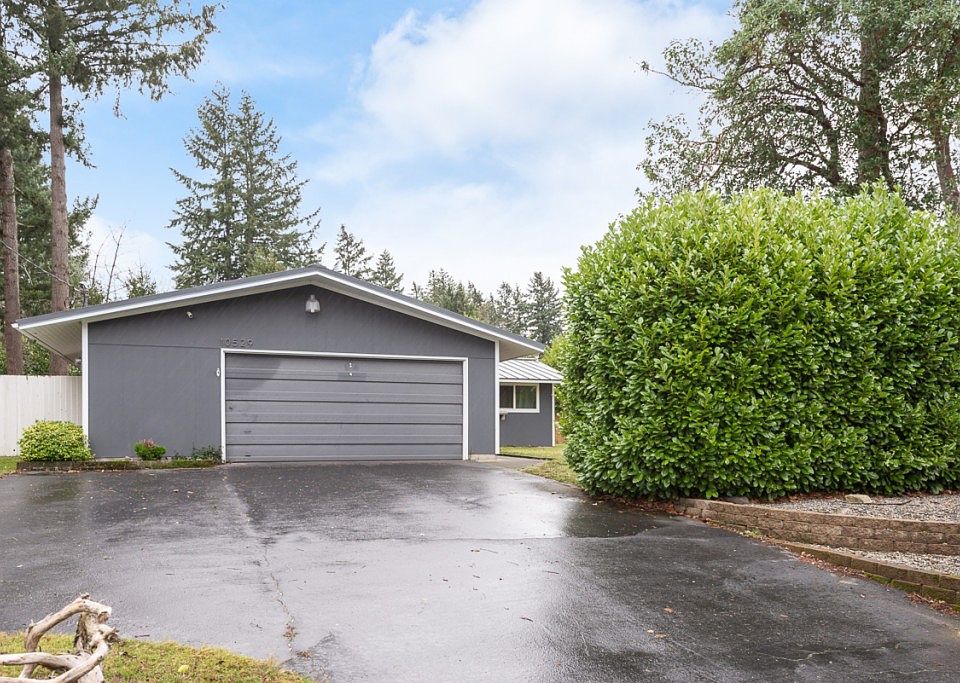 1st image of 10529 108th Ave SW