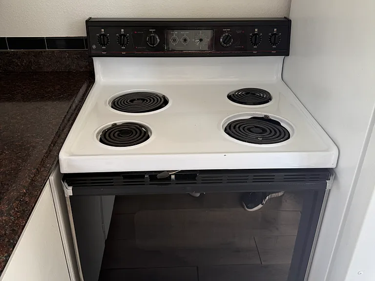 808 E Sherman Ave #808 — Photo 10