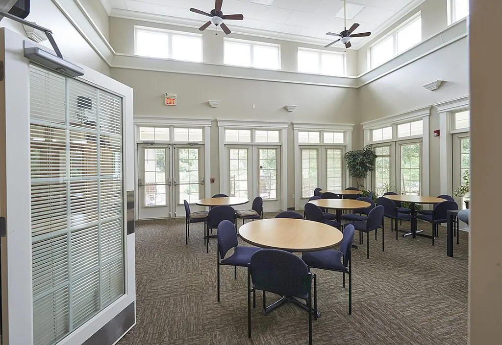 Southgate Apartments - Accepting Applications — Photo 4