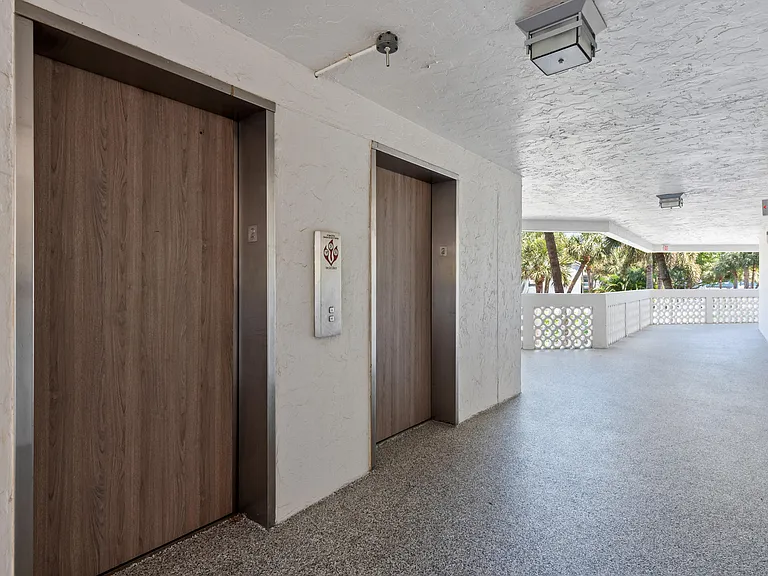 800 Jeffery St #409 — Photo 26