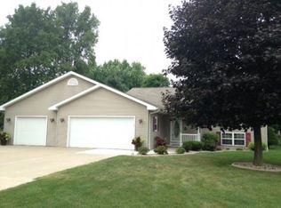 503 Riverview Dr, Fremont, WI 54940