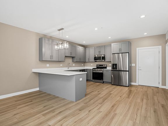 3rd image of 3330 Dempster St #206