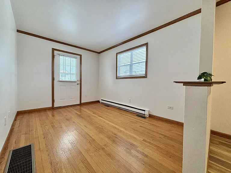 Town's Edge Apartments — Photo 29