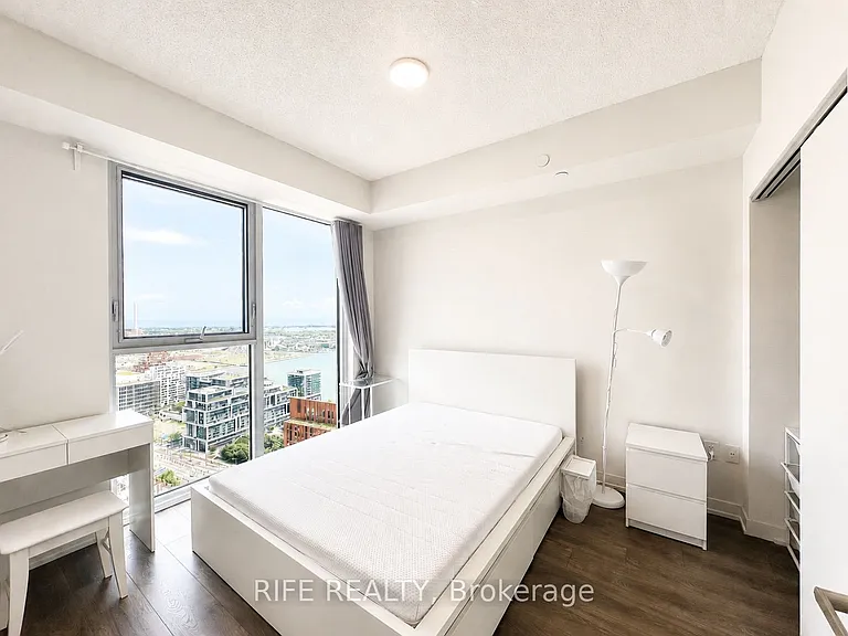 20 Richardson St #3411 — Photo 10