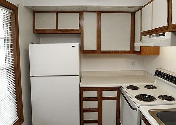 4th image of 651 Rustic Oak Dr #0d1cd0779