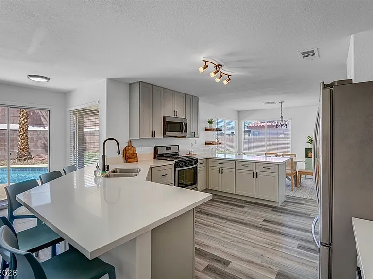 818 Holly Sprig Ct — Photo 26