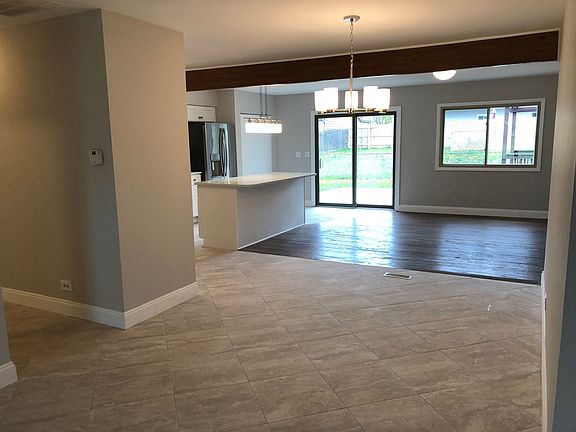 4th image of 1930 De Forest Ln