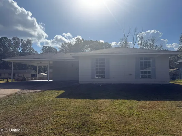 125 Camero Dr, Jackson, MS 39206