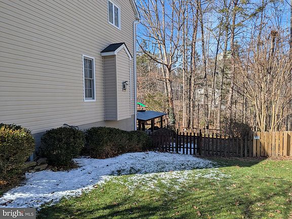 3rd image of 9912 Ashmeade Ct