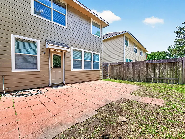 5626 Claybeck Ln — Photo 33