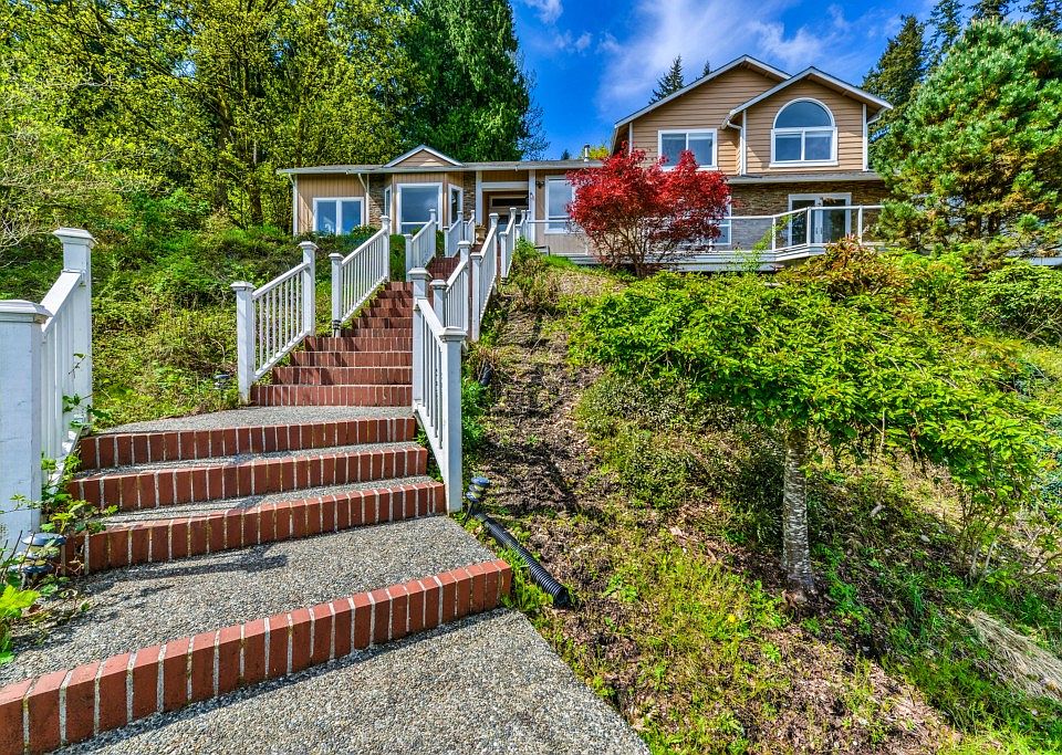 1st image of 17002 SE 14th Ln