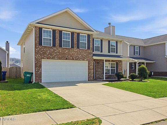 3rd image of 7451 Lucky Clover Ln
