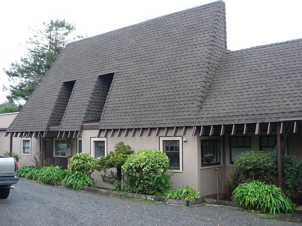 2nd image of 1150 Herrick Ave