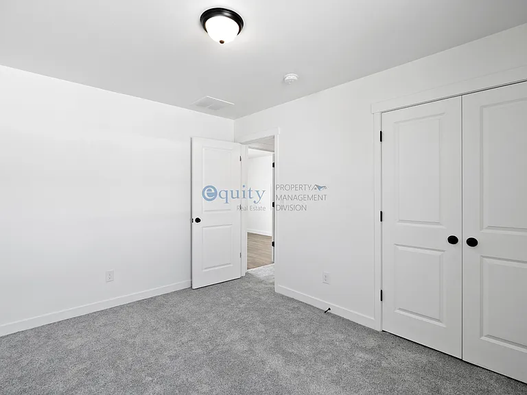 10539 S Liv Way — Photo 18