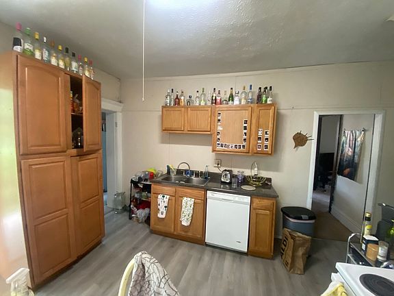 3rd image of 351 E 15th Ave #351