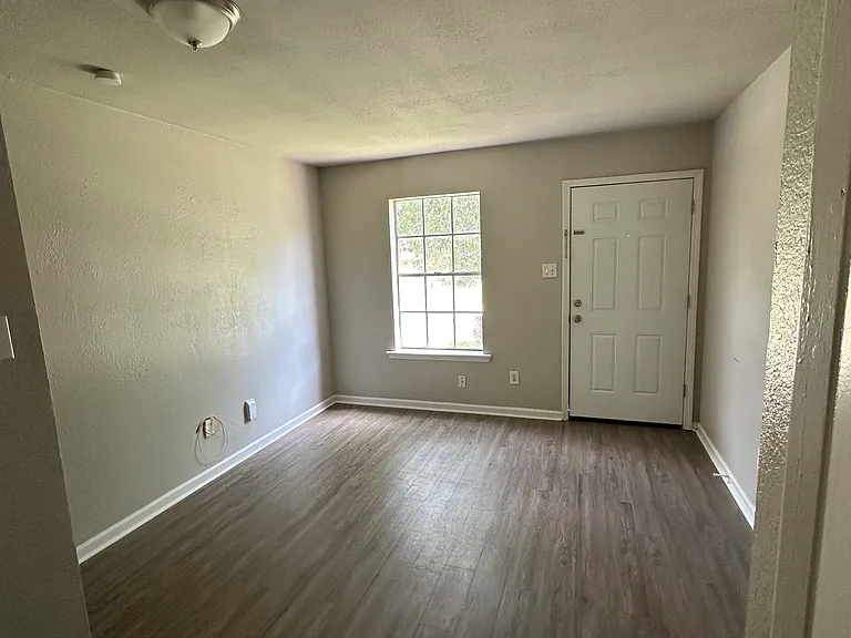 419 Tammy Lynn Dr #H — Photo 7
