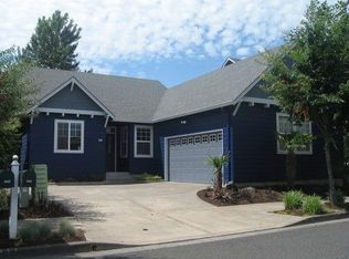 941 NE Pacific Dr, Fairview, OR 97024