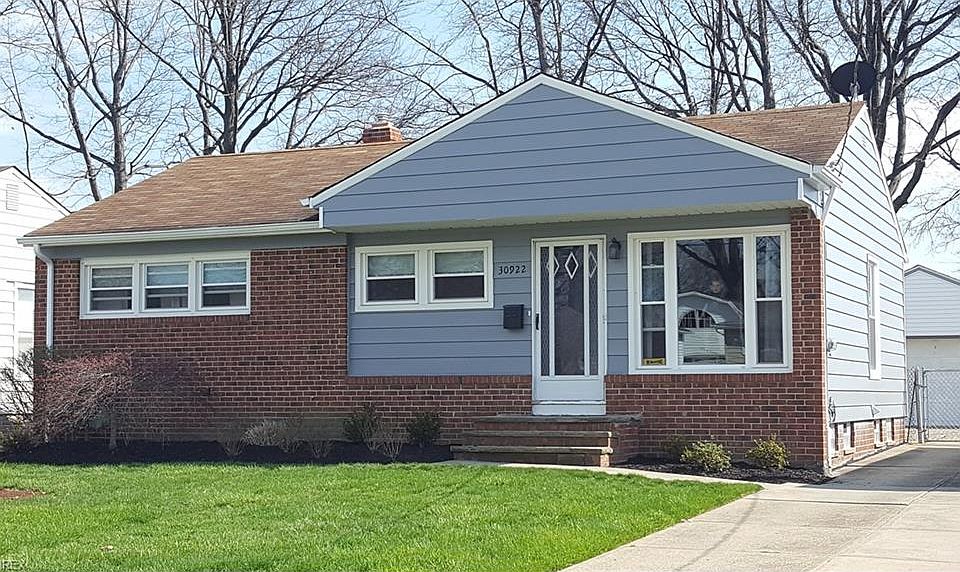 1st image of 30922 Royalview Dr