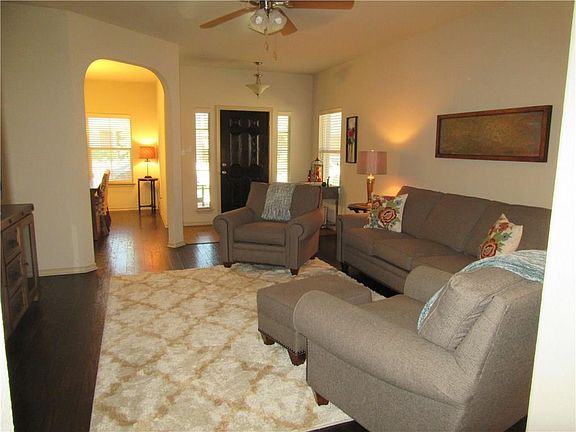 4th image of 521 Vidalia Ct