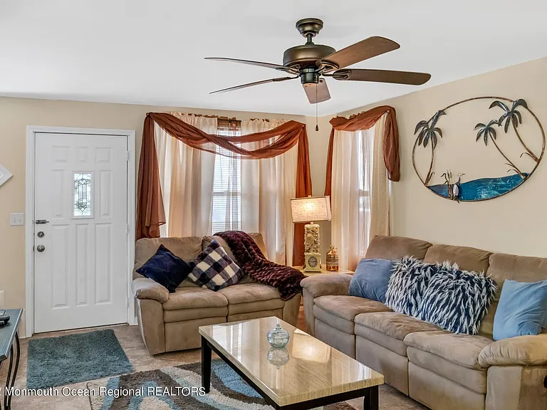 51 Seadrift Ave — Photo 7