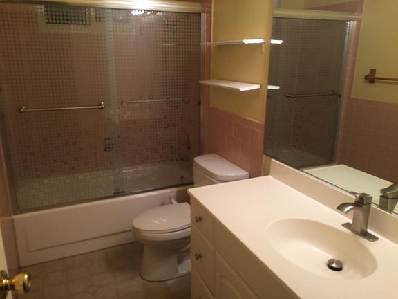 5th image of 1387 Skyline Dr #House