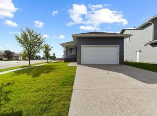 7501 N 38a Ave, Camrose, AB T4V5E3