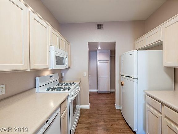 2nd image of 685 Ambling Gait Ave