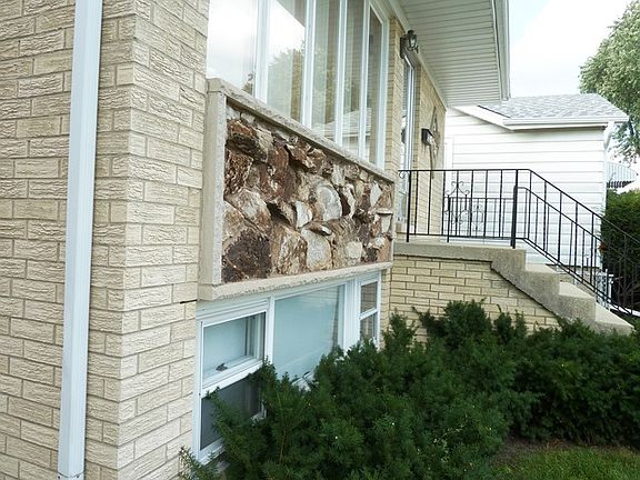 2nd image of 4436 N Newland Ave