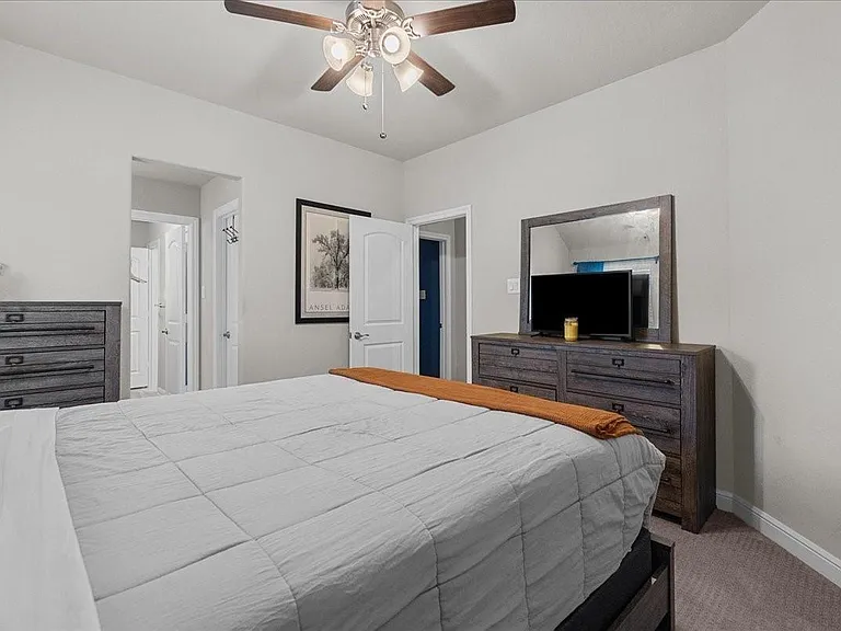 2417 Lake Mist Dr — Photo 28