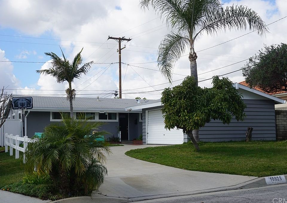 1st image of 10925 Groveside Ave