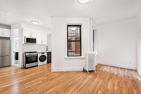1st image of 419 16th St #1E