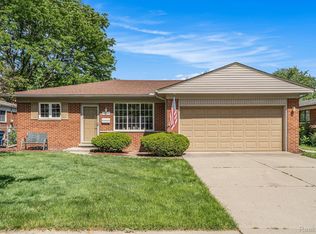 29666 Pinto Dr, Warren, MI 48093