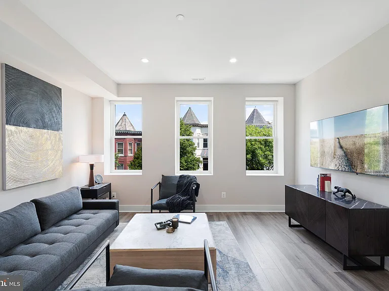 38 Randolph Pl NW #B — Photo 3