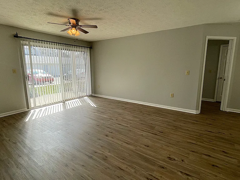8314 Glenwillow Ln #101 — Photo 7