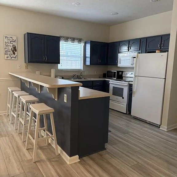 7908 Sunset Ave — Photo 4