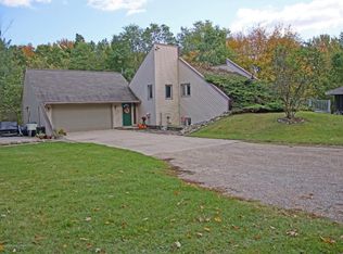 7818 Lovejoy Rd, Perry, MI 48872