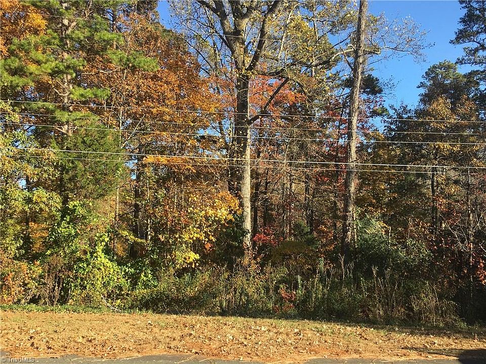 2nd image of 00 Ellen Ave