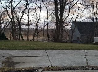 1004 River Rd, Maumee, OH 43537