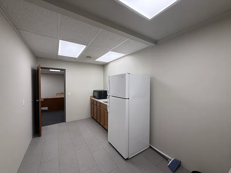 217 E Woodin Ave #2A — Photo 6
